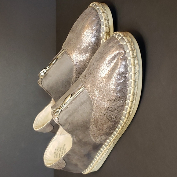 Yellow Box Shoes Yellowbox Grahm Shimmer Slip On Flat Shoe Poshmark